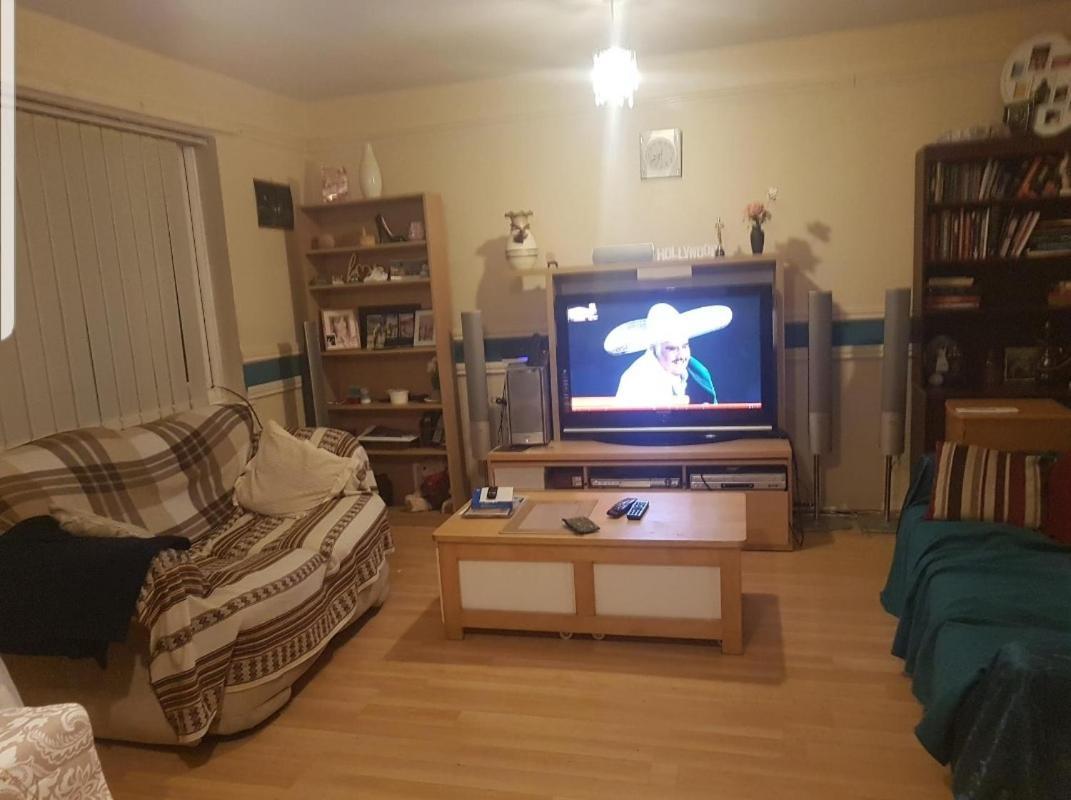 Double Bedroom In Liverpool Zewnętrze zdjęcie