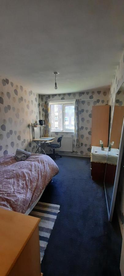 Double Bedroom In Liverpool Zewnętrze zdjęcie